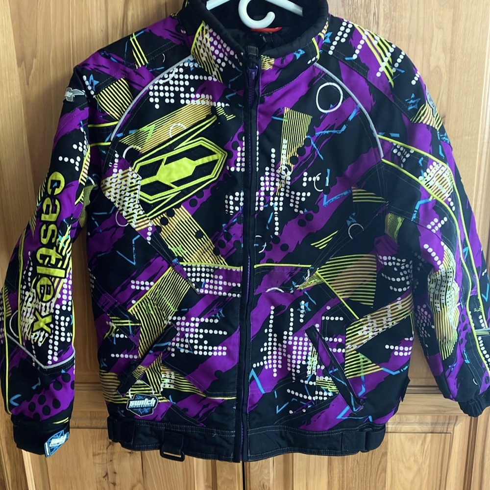 CASTLE X RACEWEAR SWITCH SPECIAL EDITION 
GIRLS YOUTH SIZE LARGE
EXCELLENT COND.